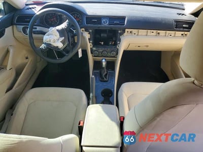 Zdjęcie 8 z 13 samochodu: 2017 VOLKSWAGEN PASSAT S VIN:1VWAT7A38HC079728 - miniatura