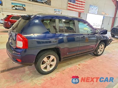 Trzecie zdjęcie samochodu z tyłu: 2012 JEEP COMPASS SPORT VIN:1C4NJCBB2CD639545 - miniatura