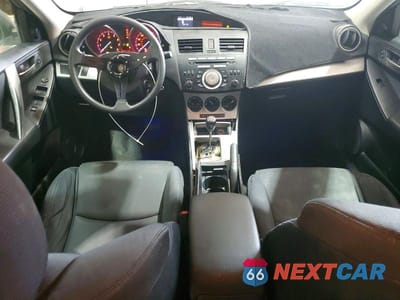 Zdjęcie 8 z 13 samochodu: 2010 MAZDA 3 S VIN:JM1BL1H59A1111034 - miniatura
