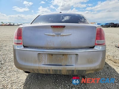 Zdjęcie 6 z 12 samochodu: 2014 CHRYSLER 300 VIN:2C3CCARG3EH120439 - miniatura