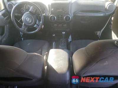 Zdjęcie 8 z 13 samochodu: 2016 JEEP WRANGLER UNLIMITED SPORT VIN:1C4BJWDG1GL248072 - miniatura