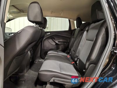 Zdjęcie 11 z 13 samochodu: 2017 FORD ESCAPE SE VIN:1FMCU0GD9HUC17167 - miniatura