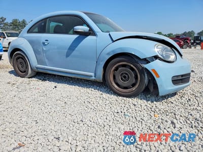 Czwarte zdjęcie samochodu z boku: 2012 VOLKSWAGEN BEETLE VIN:3VWJP7AT8CM612849 - miniatura