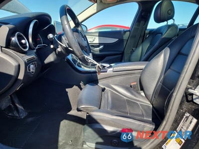 Zdjęcie 7 z 11 samochodu: 2016 MERCEDES-BENZ C 300 4MATIC VIN:55SWF4KB3GU123753 - miniatura