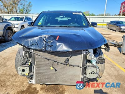Piąte zdjęcie samochodu w środku: 2023 CHEVROLET TRAVERSE LT VIN:1GNERGKWXPJ175602 - miniatura