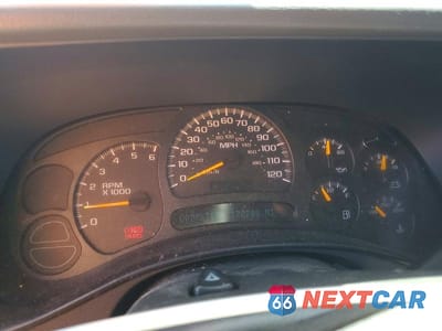 Zdjęcie 9 z 13 samochodu: 2004 CHEVROLET SUBURBAN K1500 VIN:3GNFK16T24G211771 - miniatura