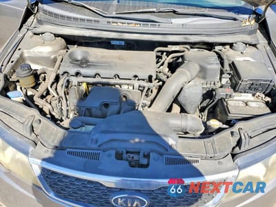 Zdjęcie 11 z 12 samochodu: 2012 KIA FORTE EX VIN:KNAFU4A29C5515802 - miniatura