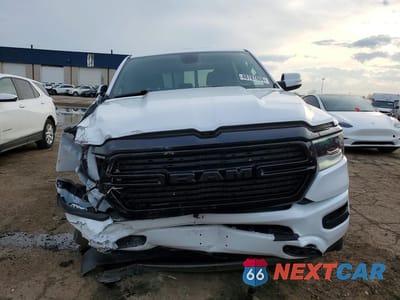 Piąte zdjęcie samochodu w środku: 2020 RAM 1500 BIG HORN VIN:1C6SRFFT2LN381254 - miniatura