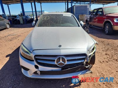 Piąte zdjęcie samochodu w środku: 2020 MERCEDES-BENZ C 300 VIN:55SWF8DB8LU333103 - miniatura