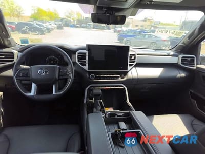 Zdjęcie 9 z 15 samochodu: 2025 TOYOTA TUNDRA LIMITED VIN:5TFWA5DB5SX244091 - miniatura