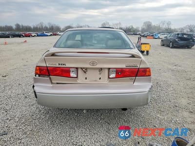Zdjęcie 6 z 11 samochodu: 2001 TOYOTA CAMRY LE V6 VIN:JT2BF28K710309242 - miniatura