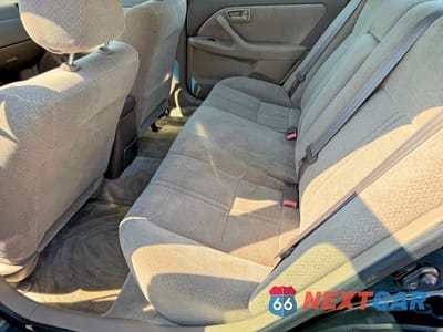 Zdjęcie 6 z 10 samochodu: 2000 TOYOTA CAMRY LE VIN:4T1BG22K2YU756640 - miniatura