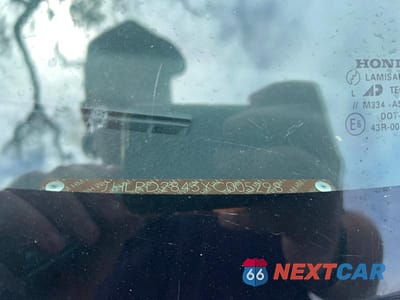 Zdjęcie 10 z 14 samochodu: 2000 HONDA CR-V LX VIN:JHLRD2843YC005298 - miniatura