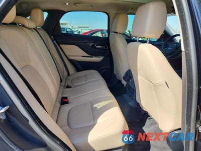 Zdjęcie 11 z 13 samochodu: 2017 JAGUAR F-PACE PREMIUM VIN:SADCJ2BV0HA047229 - miniatura