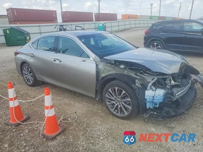 Czwarte zdjęcie samochodu z boku: 2020 LEXUS ES 350 VIN:58ADZ1B11LU060874 - miniatura