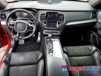 Zdjęcie 8 z 13 samochodu: 2016 VOLVO XC90 T6 VIN:YV4A22PM5G1066841 - miniatura