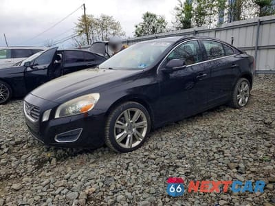 2013 VOLVO S60 YV1902FHXD2217060 - główne zdjęcie licytacji z USA - miniatura