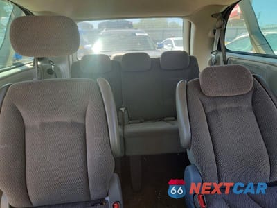 Zdjęcie 10 z 13 samochodu: 2007 DODGE GRAND CARAVAN SE VIN:1D4GP24R47B114034 - miniatura