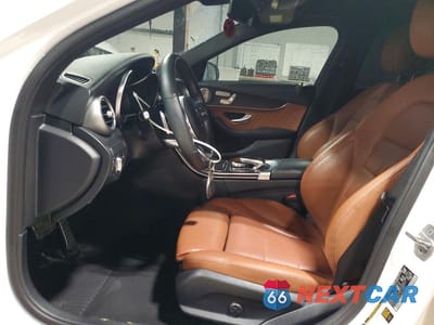 Zdjęcie 7 z 12 samochodu: 2019 MERCEDES-BENZ C 300 4MATIC VIN:55SWF8EB0KU322285 - miniatura