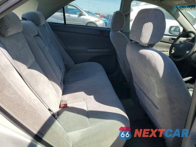 Zdjęcie 10 z 12 samochodu: 2003 TOYOTA CAMRY LE VIN:4T1BE32K83U732069 - miniatura
