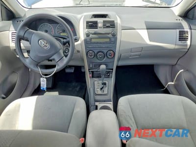 Zdjęcie 8 z 11 samochodu: 2013 TOYOTA COROLLA L VIN:2T1BU4EE0DC955255 - miniatura