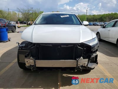 Piąte zdjęcie samochodu w środku: 2019 AUDI Q8 VIN:WA1CVAF1XKD015518 - miniatura