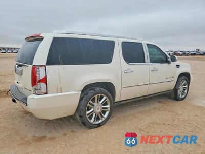 Trzecie zdjęcie samochodu z tyłu: 2013 CADILLAC ESCALADE ESV PLATINUM VIN:1GYS4KEF1DR154069 - miniatura