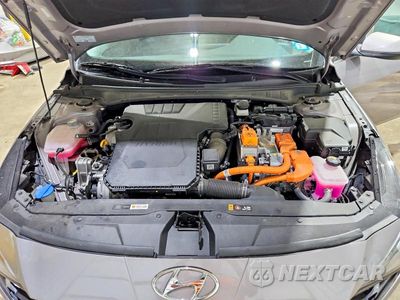 Zdjęcie 11 z 13 samochodu: 2023 HYUNDAI ELANTRA HYBRID LIMITED VIN:KMHLN4AJ8PU081308 - miniatura