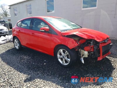 Czwarte zdjęcie samochodu z boku: 2014 FORD FOCUS SE VIN:1FADP3K23EL284264 - miniatura