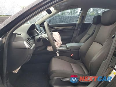 Zdjęcie 7 z 12 samochodu: 2021 HONDA ACCORD LX VIN:1HGCV1F13MA008230 - miniatura