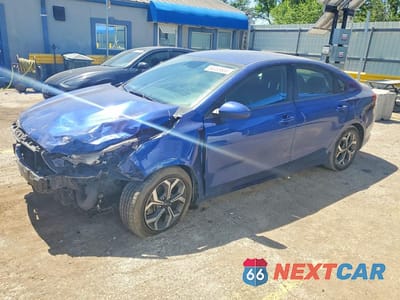 2020 KIA FORTE LXS 3KPF24AD0LE177737 - główne zdjęcie licytacji z USA - miniatura