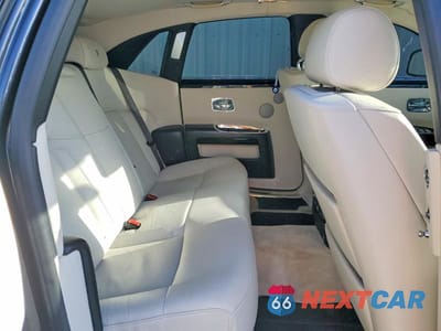 Zdjęcie 10 z 12 samochodu: 2010 ROLLS-ROYCE GHOST VIN:SCA664S59AUX48675 - miniatura