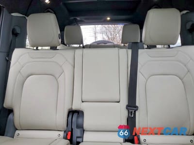 Zdjęcie 10 z 12 samochodu: 2023 LAND ROVER DEFENDER 130 SE VIN:SALEPFEU6P2228558 - miniatura