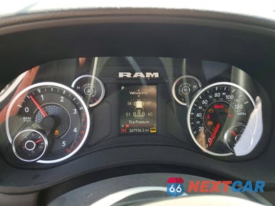 Zdjęcie 9 z 11 samochodu: 2024 RAM 2500 TRADESMAN VIN:3C6UR5HL1RG282698 - miniatura