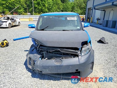 Piąte zdjęcie samochodu w środku: 2011 TOYOTA SCION XB VIN:JTLZE4FE1B1136884 - miniatura