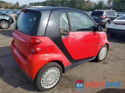 Trzecie zdjęcie samochodu z tyłu: 2012 SMART FORTWO PURE VIN:WMEEJ3BA7CK567908 - miniatura