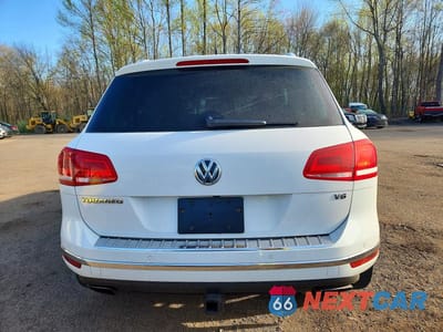 Zdjęcie 6 z 13 samochodu: 2017 VOLKSWAGEN TOUAREG WOLFSBURG VIN:WVGRF7BP1HD005300 - miniatura