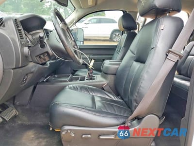 Zdjęcie 7 z 12 samochodu: 2014 CHEVROLET SILVERADO K2500 HEAVY DUTY LT VIN:1GC1KXE8XEF161420 - miniatura