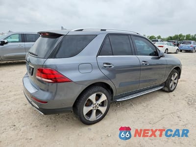 Trzecie zdjęcie samochodu z tyłu: 2018 MERCEDES-BENZ GLE 350 VIN:4JGDA5JB8JB158194 - miniatura