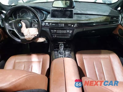 Zdjęcie 8 z 14 samochodu: 2018 BMW X5 XDRIVE35I VIN:5UXKR0C54J0X86374 - miniatura