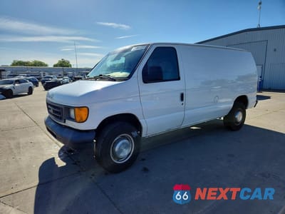 2004 FORD ECONOLINE E250 VAN 1FTNE24W84HA34891 - główne zdjęcie licytacji z USA - miniatura