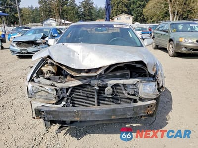 Piąte zdjęcie samochodu w środku: 2001 TOYOTA CAMRY SOLARA SLE V6 VIN:2T1CF28P51C481489 - miniatura