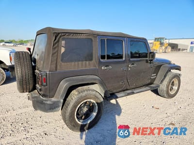 Trzecie zdjęcie samochodu z tyłu: 2017 JEEP WRANGLER UNLIMITED SPORT VIN:1C4BJWDG5HL632101 - miniatura