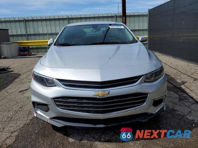 Piąte zdjęcie samochodu w środku: 2018 CHEVROLET MALIBU LT VIN:1G1ZD5STXJF151614 - miniatura
