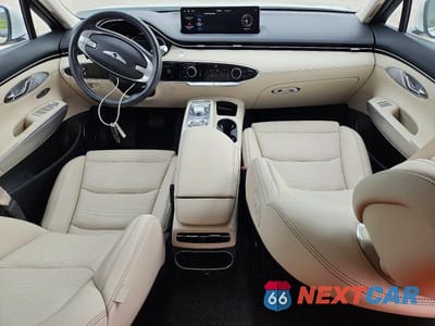 Zdjęcie 8 z 14 samochodu: 2025 GENESIS GV70 2.5T STANDARD VIN:5NMMADTB4SH028227 - miniatura