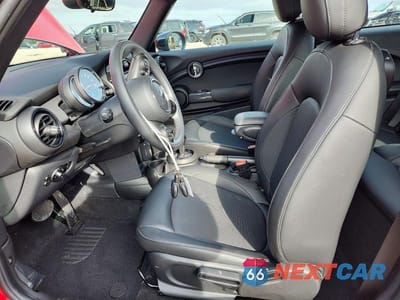 Zdjęcie 7 z 12 samochodu: 2021 MINI COOPER VIN:WMWXR3C02M2N39518 - miniatura