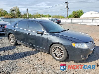 Czwarte zdjęcie samochodu z boku: 2012 LINCOLN MKZ VIN:3LNHL2JC1CR813913 - miniatura