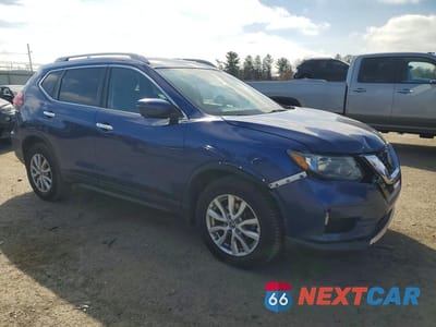 Czwarte zdjęcie samochodu z boku: 2018 NISSAN ROGUE SV VIN:5N1AT2MV5JC720922 - miniatura