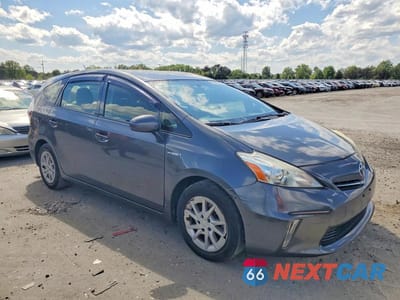 Czwarte zdjęcie samochodu z boku: 2014 TOYOTA PRIUS V TWO VIN:JTDZN3EU3E3320716 - miniatura