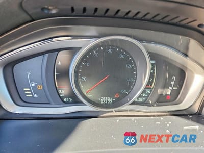 Zdjęcie 9 z 12 samochodu: 2015 VOLVO V60 CROSS COUNTRY PREMIER VIN:YV4612HKXF1002010 - miniatura